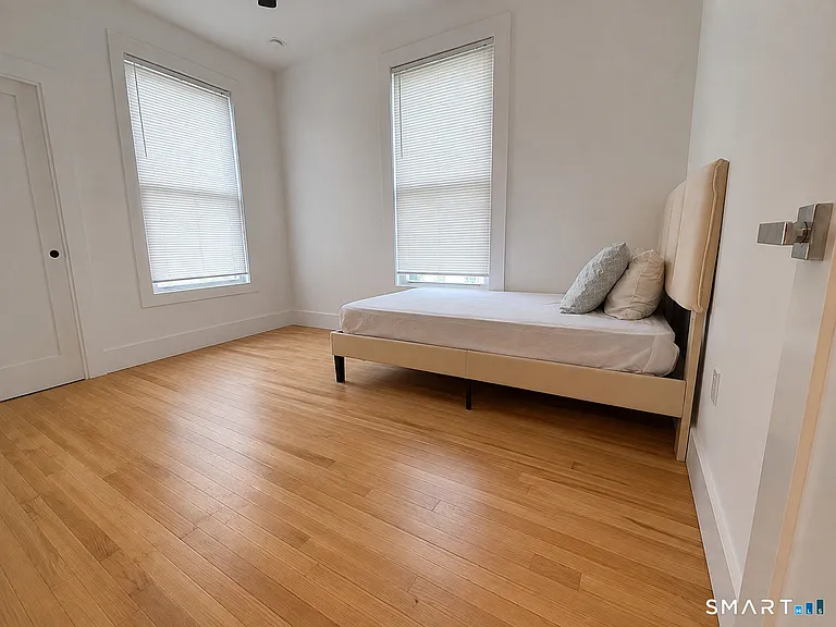 492 Lombard St #1 — Photo 11