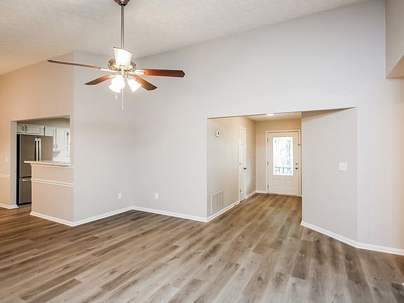 5th image of 1250 Grayland Hills Dr