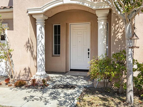3rd image of 1752 Brighton Hill Ct