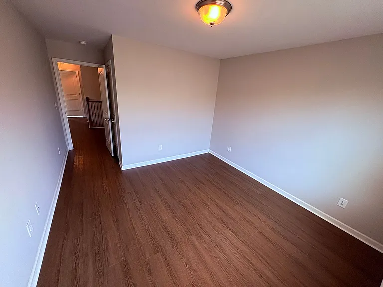 175 Saxony Way — Photo 13