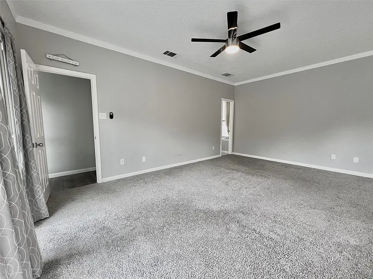 11917 Meadowfire Dr — Photo 15