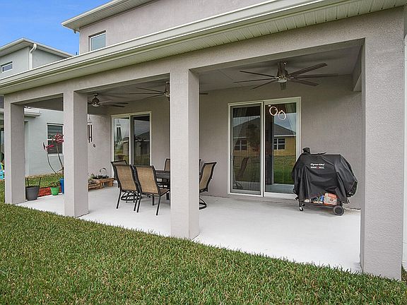 5th image of 10879 SW Robbia Way