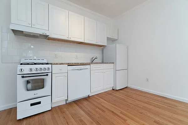 Rented by Camelot Realty Group | media 7