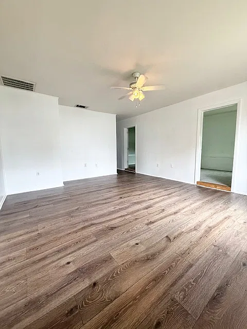 2 bed, 1254 sqft, $2,400 — Photo 2