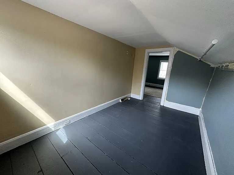 111 Erie St — Photo 21
