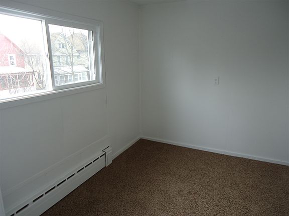 3rd image of 115 3rd St S #10973003
