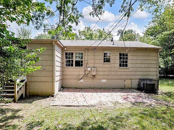 3rd image of 500 Robison Dr