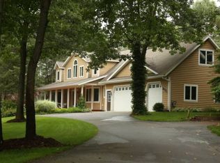 2250 Sprucewood Ct NE, Belmont, MI 49306