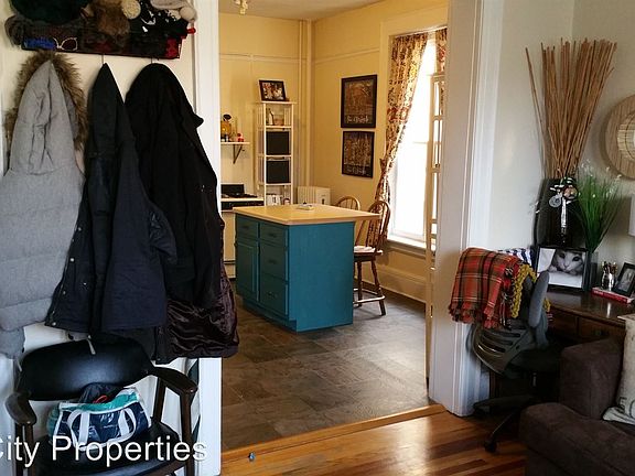 3rd image of 1227 N Milwaukee St APT 04