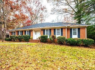 1044 18th Ave NW, Hickory, NC 28601