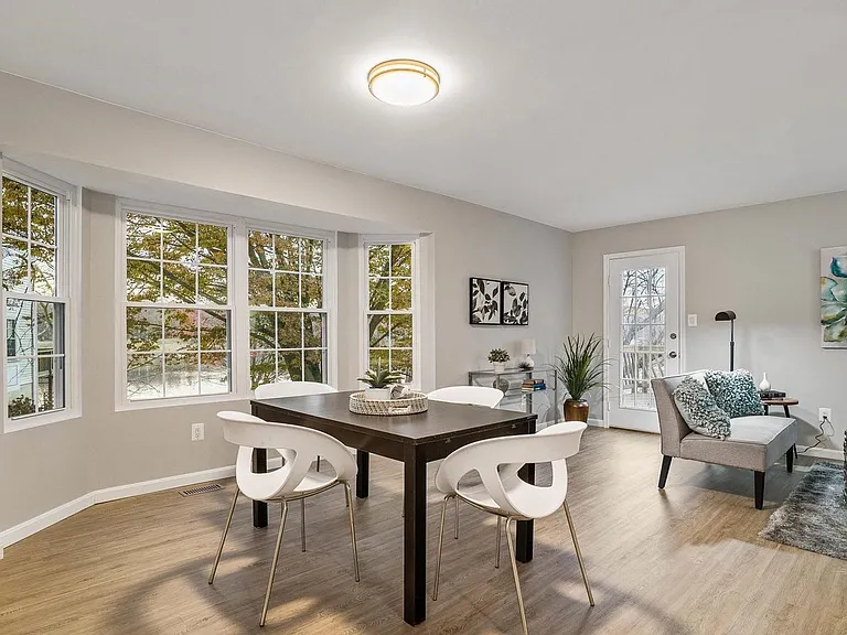 18728 Martins Landing Dr — Photo 11