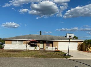 10404 Huckleberry Dr, Port Richey, FL 34668