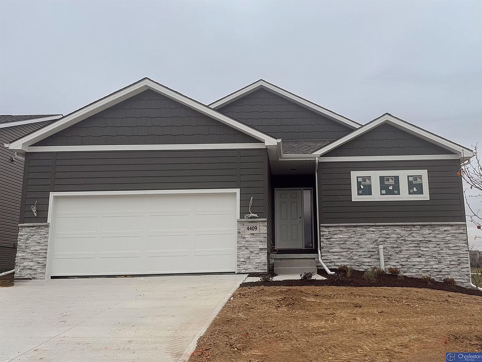 1st image of 4409 Lookingglass Dr