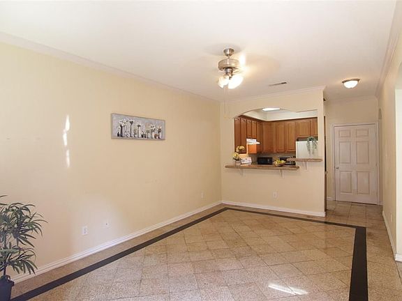 3rd image of 9400 Bellaire Blvd Unit 308