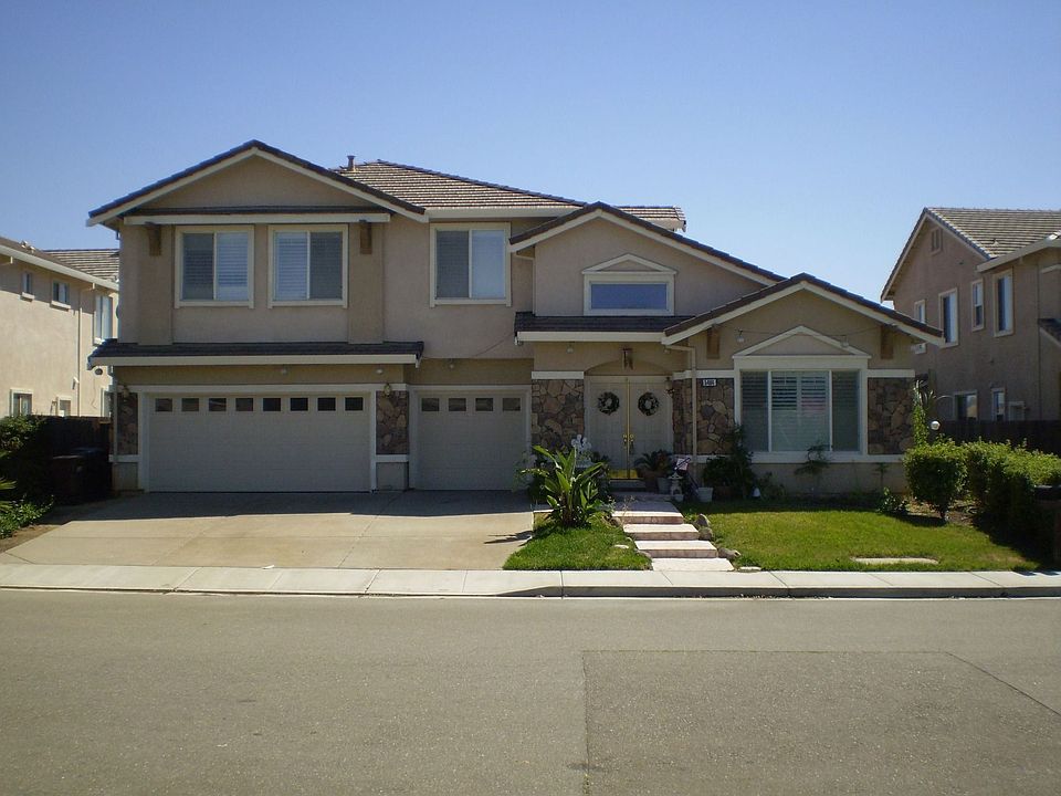 Executive Style Living