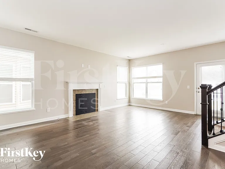 5979 Bell Classic Dr — Photo 3