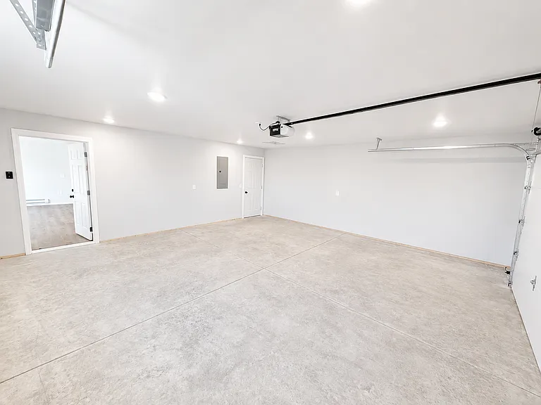 2833 Patch St — Photo 26
