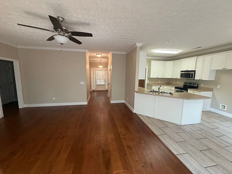 1630 Academy Dr #709 — Photo 4