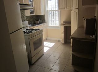 20 Scholes St #1, Brooklyn, NY 11206