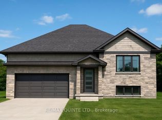 43B Deerfield Dr, Quinte West, ON K8V0B2