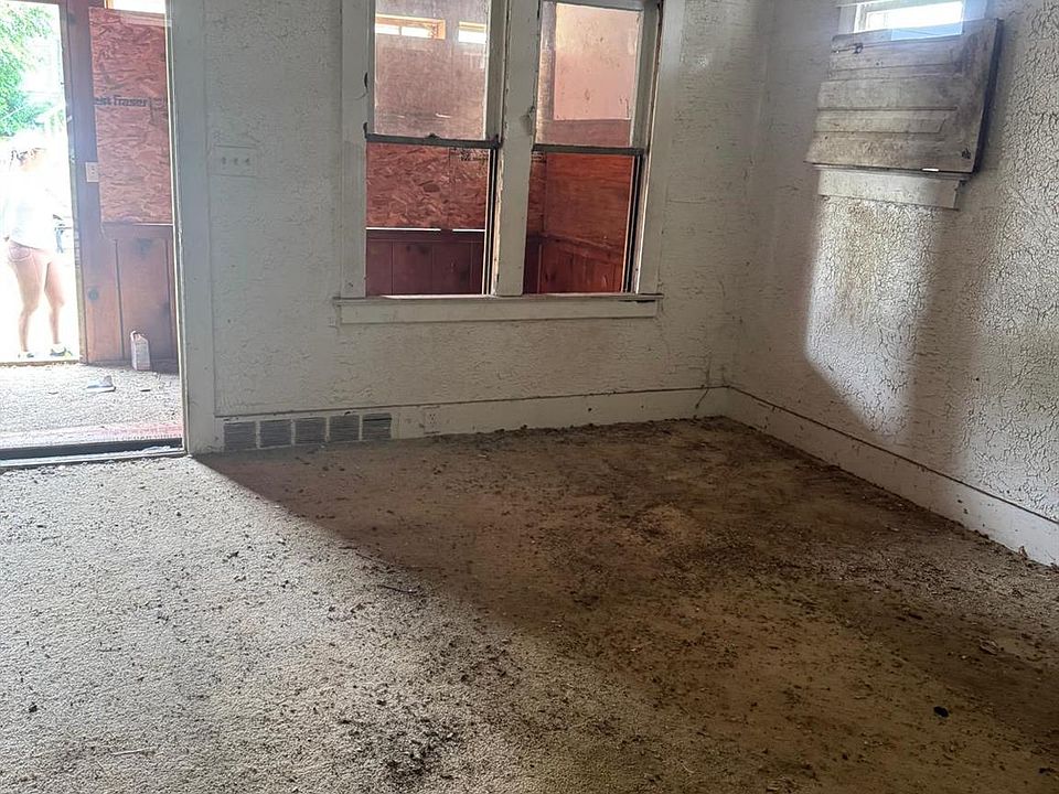 1st image of 2509 Brown St