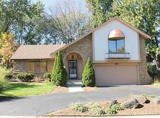 23 N River Rd, Naperville, IL 60540