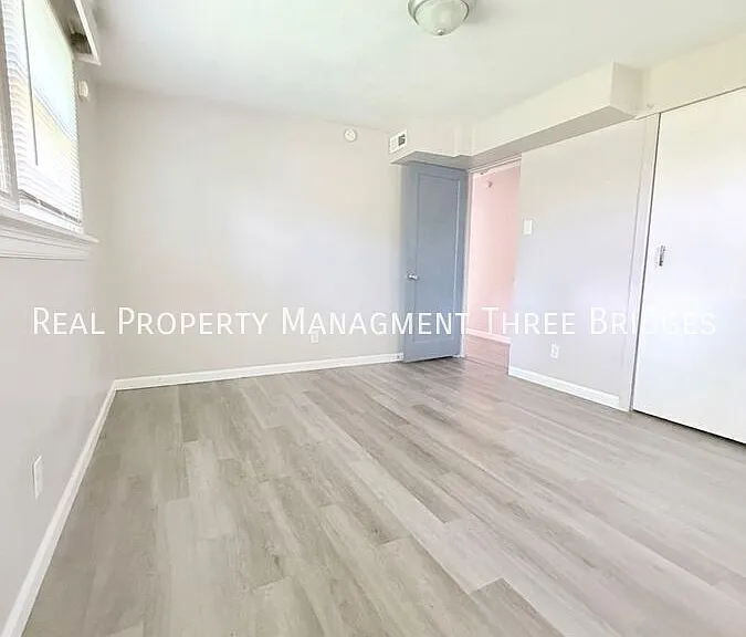28 Redwood Dr — Photo 10