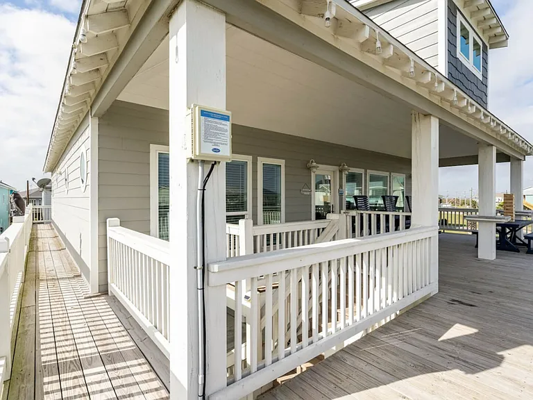 Palm Ridge Dr — Photo 33