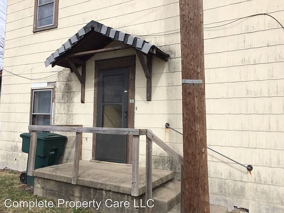 2nd image of 1809 1/2 S Jefferson St