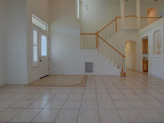 4th image of 3641 Seasons Park Dr