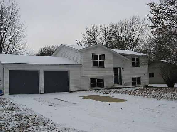 2nd image of 109 27th St