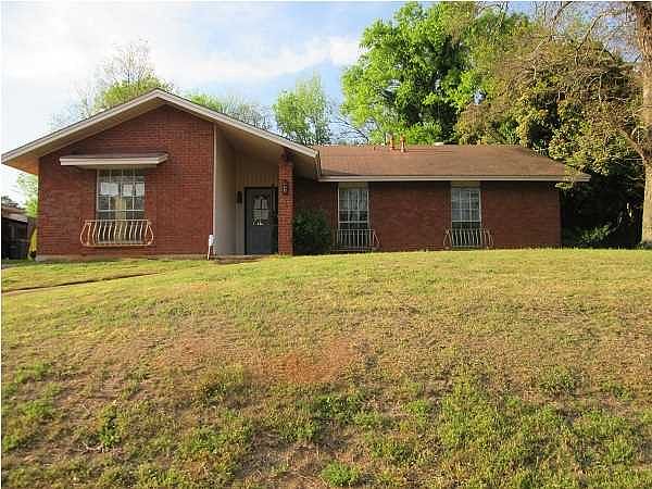 1st image of 441 Glade Park Dr