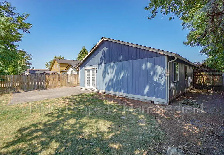 7602 NE 159th Ave — Photo 30