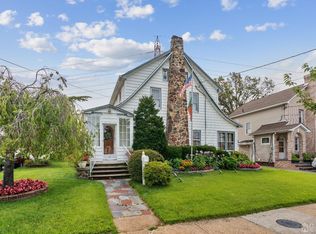 30 Post Blvd, Carteret, NJ 07008