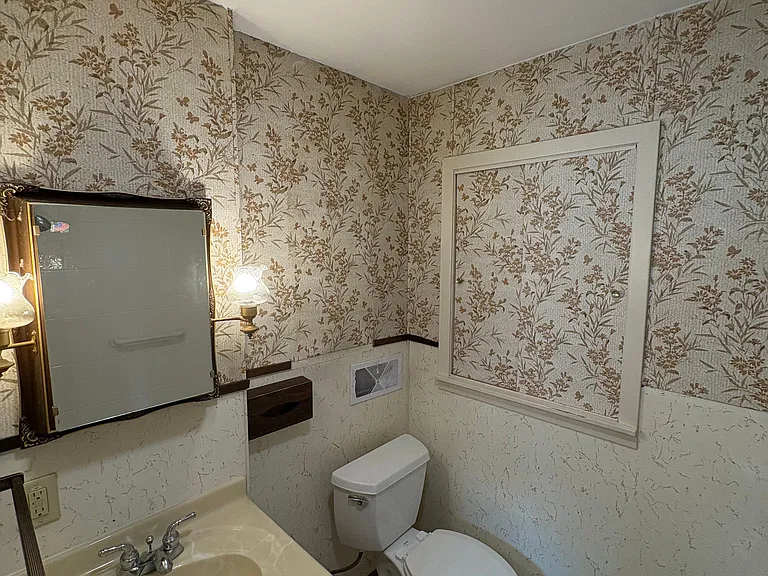 604 Ulstad Ave — Photo 7