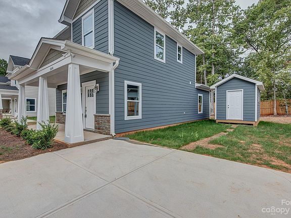 3rd image of 564 Geneva Cir