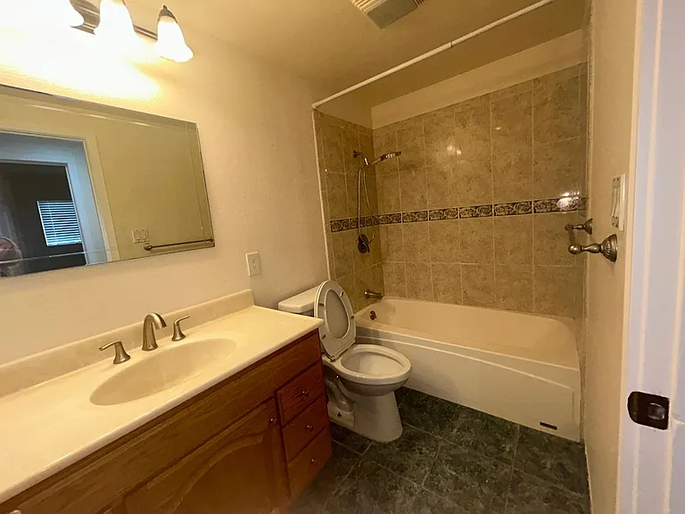 8842 Enloe Ave — Photo 18