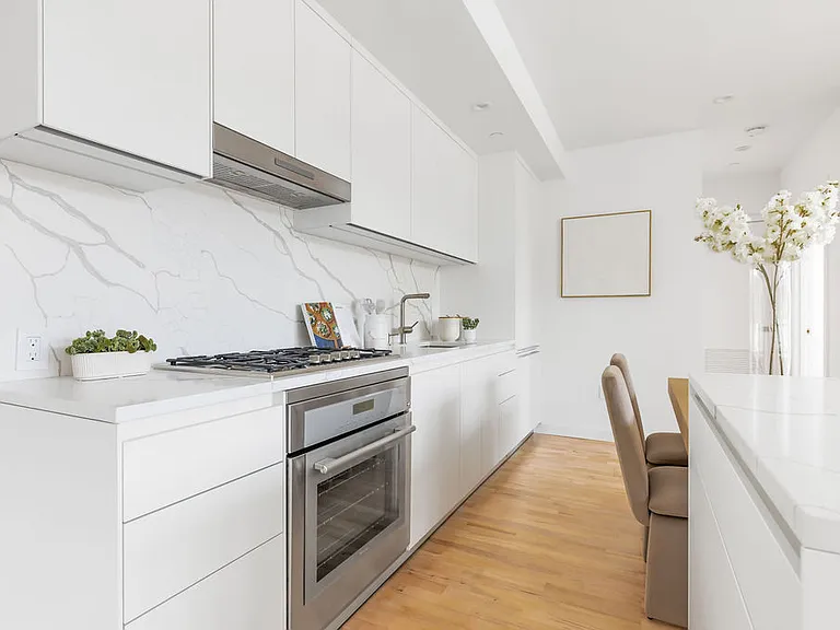 346 Congress St #703 — Photo 9