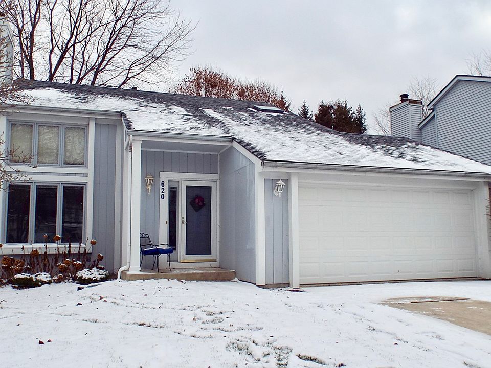 1st image of 620 Centerfield Dr
