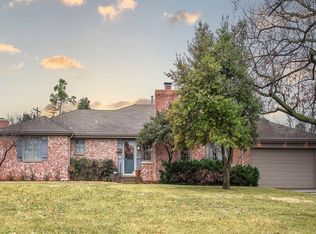 1826 Coventry Ln, Nichols Hills, OK 73120