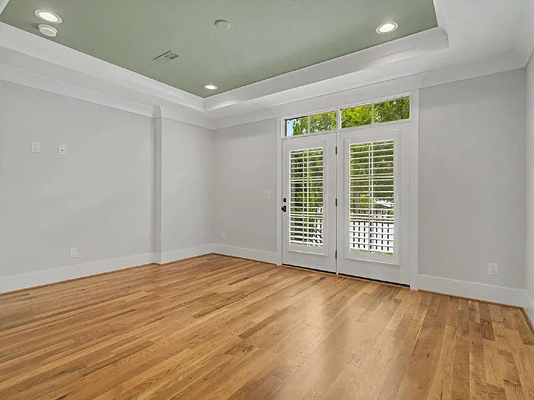 163 Park St — Photo 10