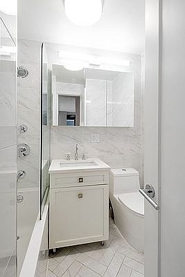 5th image of 305 E 86th St APT 2AW