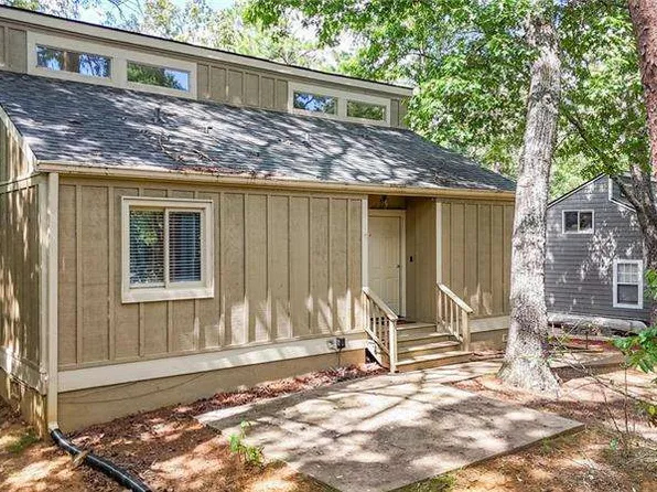 137 Narrows Loop, Waleska, GA 30183