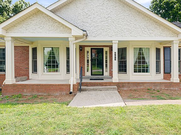 4th image of 609 Manor View Cir