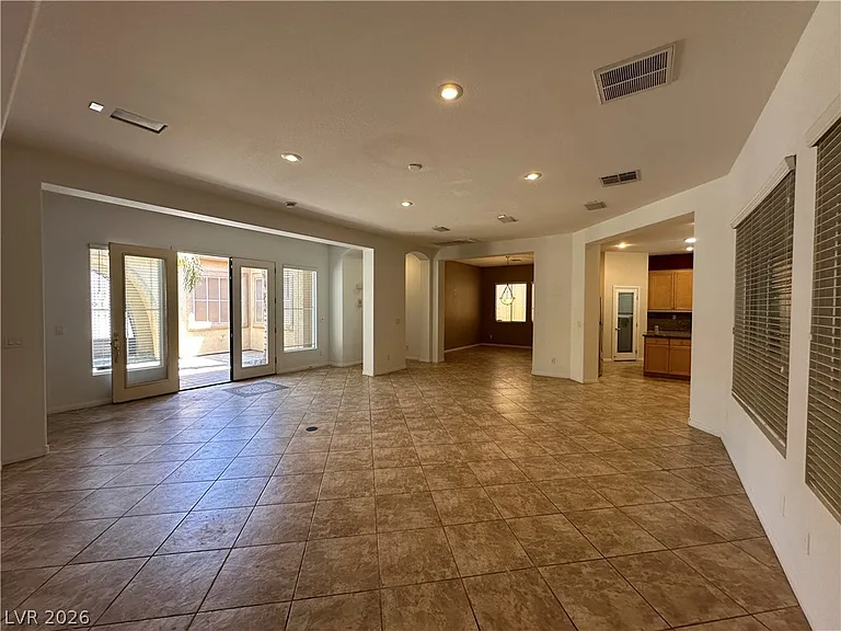 7185 Windy Peak Ct — Photo 6