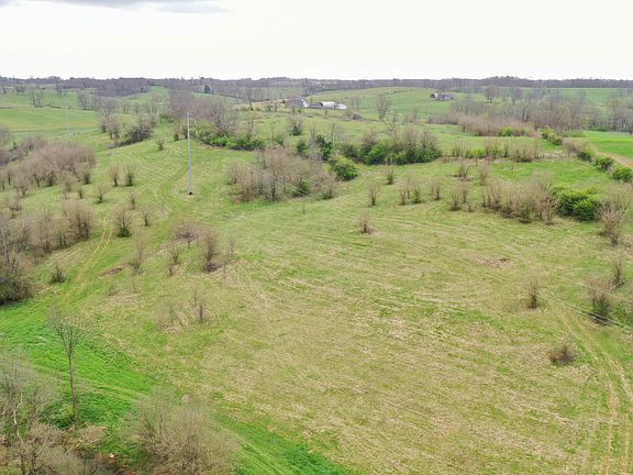 3rd image of 2569 W Headquarters Rd