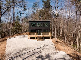 134 Holler Top Rd, Campton, KY 41301