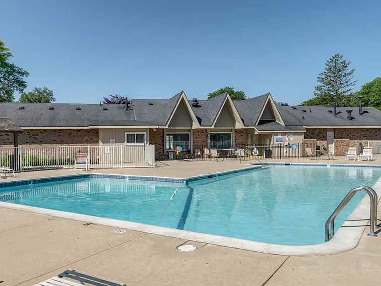 Belle Villa Meadows — Photo 4