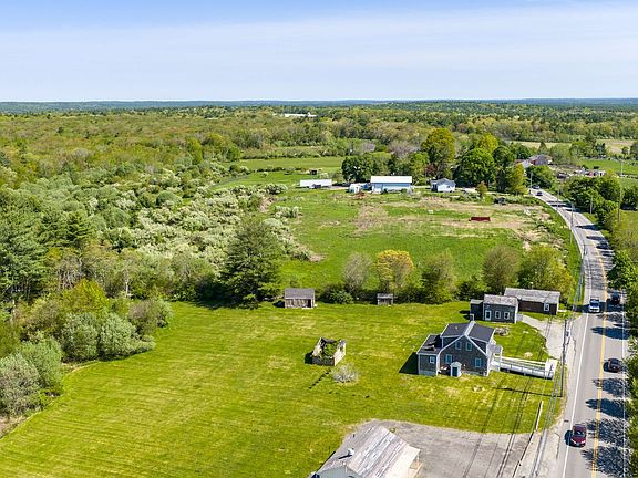 3rd image of 576 Faunce Corner Rd
