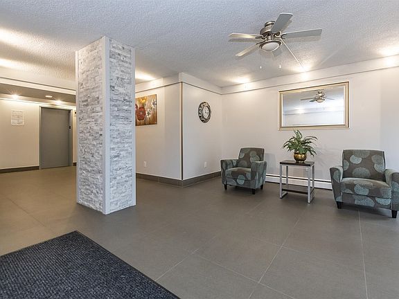 3rd image of 620 7th Ave #306